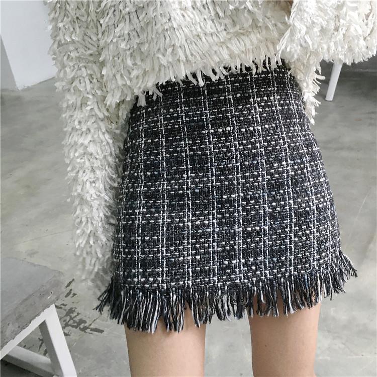 Winter Autumn Woollen Plaid Straight Mini Skirt in Vintage Style for Women
