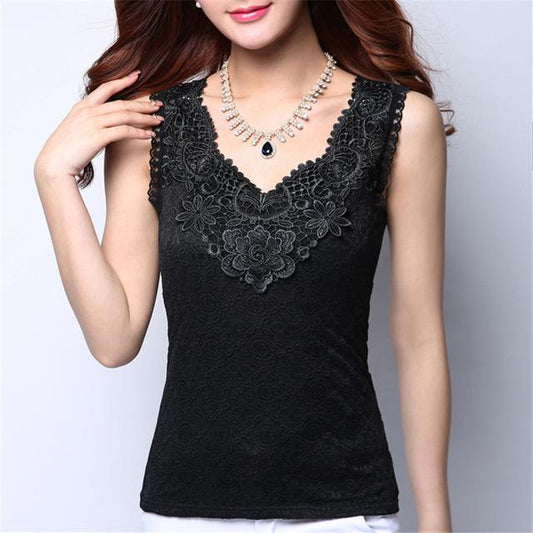 Women's Plus Size Sexy Sleeveless Lace Floral V-Neck Elegant Blouse